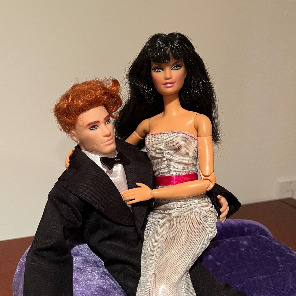 Barbie Doll HTF 2008 Top Model Hair Wear Teresa, Mattel - Picture 6 of 10